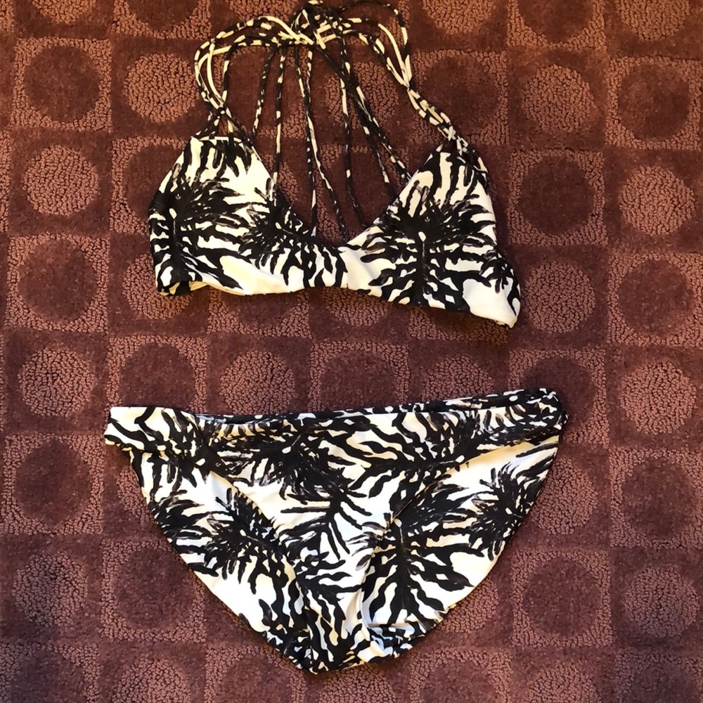NWOT MIKOH B&W Bikini (Size M&L)